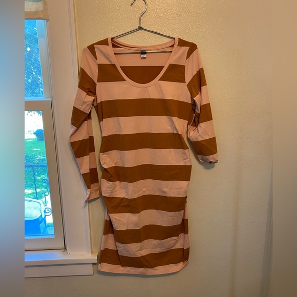 NWT Old Navy Maternity Long-Sleeve Jersey-Knit Bodycon Dress - Picture 2 of 7